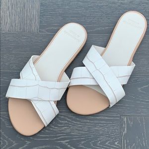 Cross strap A&F sandals — NEVER WORN